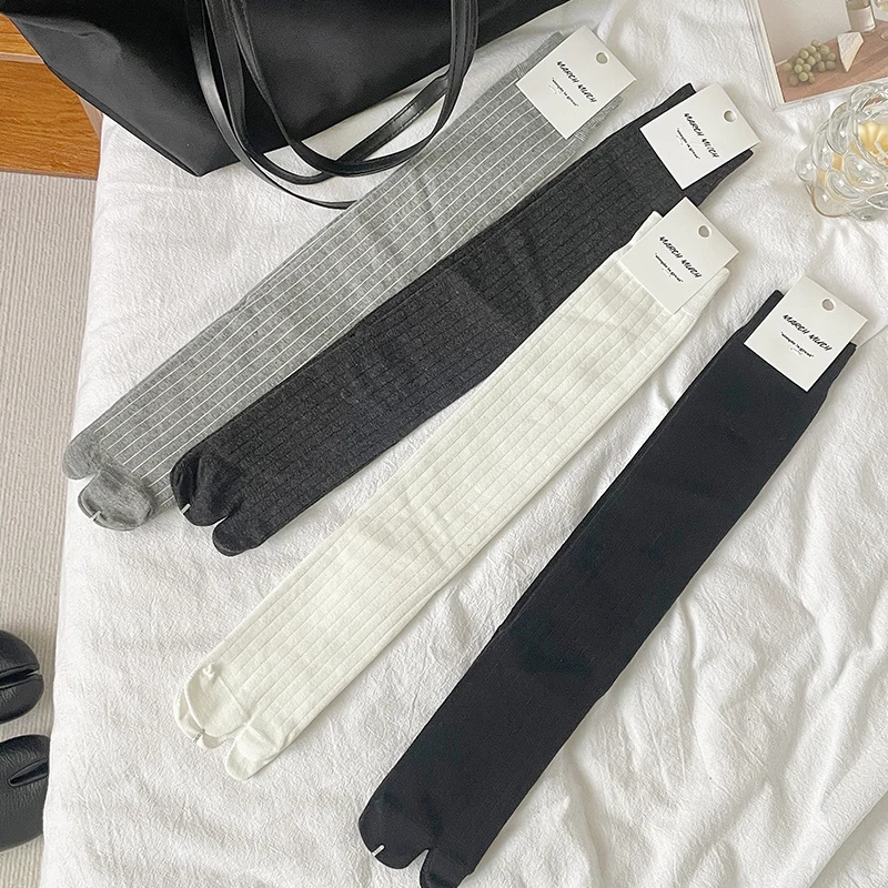 Lolita Cotton Two-Toed Thigh H - đánh giá và giá Toe Sock Split